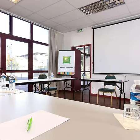 Hotel Ibis Styles Gare Saint-jean 3*