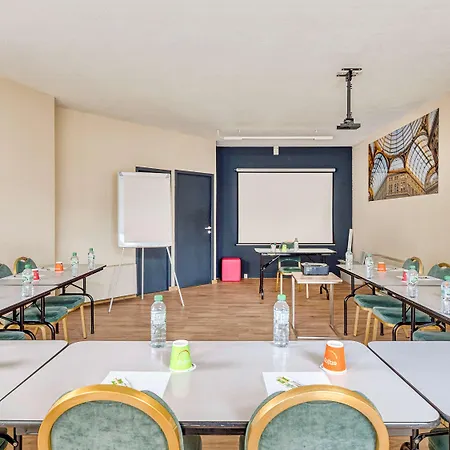 Hotel Ibis Styles Gare Saint-jean 3*
