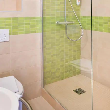 Ibis Styles Gare Saint-jean Hotel