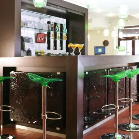Ibis Styles Gare Saint-jean Hotel 3*
