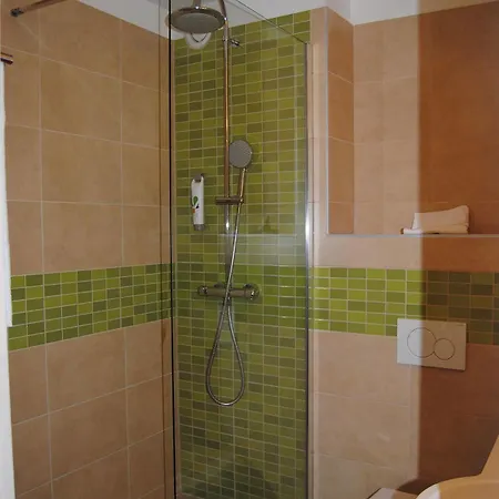 Ibis Styles Gare Saint-jean Hotel 3*