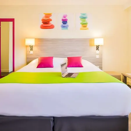 Hotel Ibis Styles Gare Saint-jean 3*