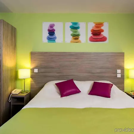 Ibis Styles Gare Saint-jean Hotel 3*